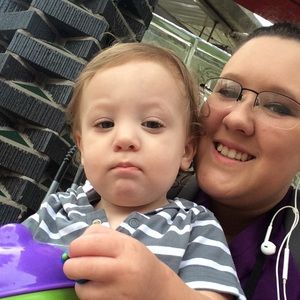 Meet your Posher, Leanne